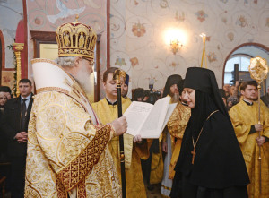 Патриарх Московский и всея Руси Кирилл возвел монахиню Антонию (Минину), старшую сестру сестричества, в сан игумении.
